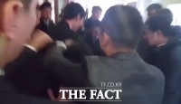  <속보>文대통령 방중 취재기자, 중국 경호원에 '집단 폭행' 당해