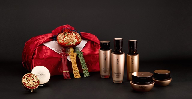 설화수는 최근 한중정상회담에서 시진핑 중국 국가주석 선물로 전달됐다. /아모레퍼시픽 제공