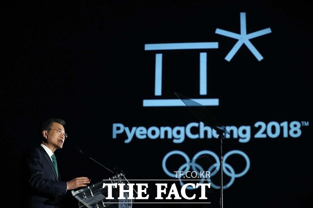 문재인 대통령은 한국인의 잠재력과 우수성을 세계에 알리고 하나되는 평창을 위해 평창동계올림픽의 성공적 개최에 모든 역량을 집중하고 있다./청와대
