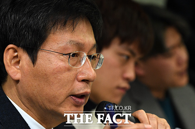 김환균 언론노조 위원장은 tvN 화유기 스태프 추락 사고건에 대해 정부의 적극적인 개입과 해결을 촉구했다. /임영무 기자