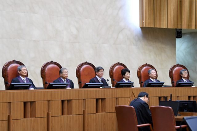 카메룬 다이아몬드 광산 개발과 관련한 CNK 주가 조작 사건에 연루된 김은석 전 외교통상부 에너지자원 대사에 대한 강등처분은 정당하다는 대법원 판결이 나왔다. /대법원 제공