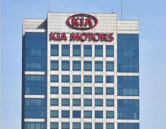 기아차 노사의 2017년도 임금협상이 18일 조합원 1만7809명(66.6%)이 찬성표를 던지면서 타결됐다. /더팩트 DB