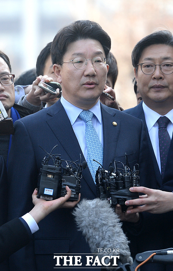 권성동 자유한국당 의원이 강원랜드 채용비리 검찰 수사에 외압을 넣었다는 의혹이 제기돼 파문이 일 전망이다. /임세준 기자