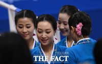 [TF포토] 남북 단일팀 응원하는 북한 미녀 응원단