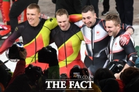 [TF사진관] 1/100초 까지 똑같았다! '독일-캐나다, 금도 두 배 기쁨도 두 배~'