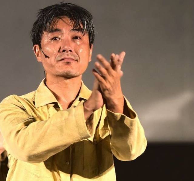 오동식, 이윤택 민낯 폭로. 극단 연희단거리패 소속 배우 오동식이 스승인 이윤택 감독의 만행을 폭로했다./오동식 SNS