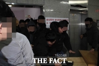  [TF현장] 총신대, '비리 의혹 총장 반대 시위' 학생들 제압 위해 용역 동원 (영상)