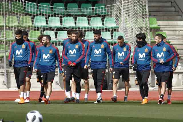 무적함대 스페인 국가대표팀(사진)은 24일(한국시간) 독일과 평가전을 앞두고 훈련에 한창이다. /SPOTV 제공