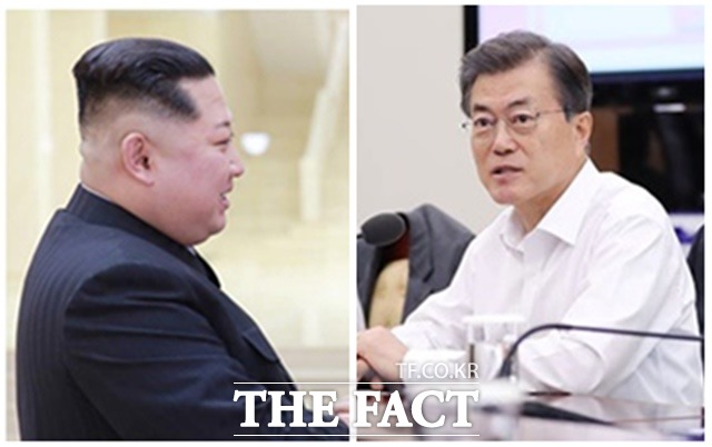 김정은 국무위원장(왼쪽)과 문재인 대통령의 옆에 누가 배석하느냐에 따라 협상 전략을 짐작할 수 있을 것으로 보인다./청와대 제공