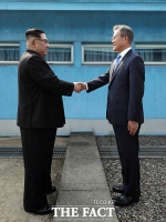 [남북정상회담] 남북 정상 문재인·김정은, '우리가 만났습니다'