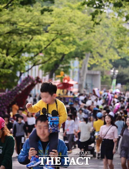 서울시는 5일 어린이날을 맞아 가까운 공원에서 다양한 축제와 문화행사를 진행한다. /더팩트 DB