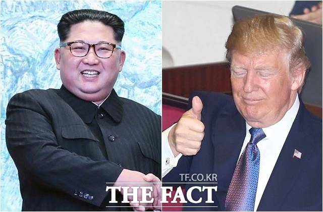 트럼프(오른쪽) 대통령이 김정은 북한 국무위원장과 북미정상회담을 적극적으로 추진하는 이유로는 미국 내 정치 일정이 연계돼 있다는 시각이다./더팩트 DB