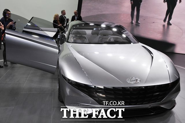 현대자동차는 2018부산국제모터쇼에서 미래형 콘셉트카 르 필 루즈를 전시한다. /더팩트 DB