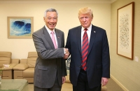 [TF포토] 리셴룽 싱가포르 총리 만난 트럼프 미국 대통령