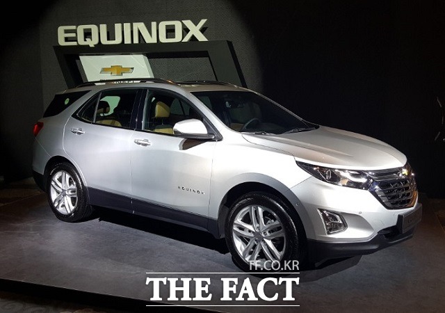 한국지엠이 미국 시장에서 베스트셀링모델 반열에 오른 쉐보레의 이쿼녹스를 출시, 내수 실적 반등에 대한 포부를 밝혔다. /서재근 기자