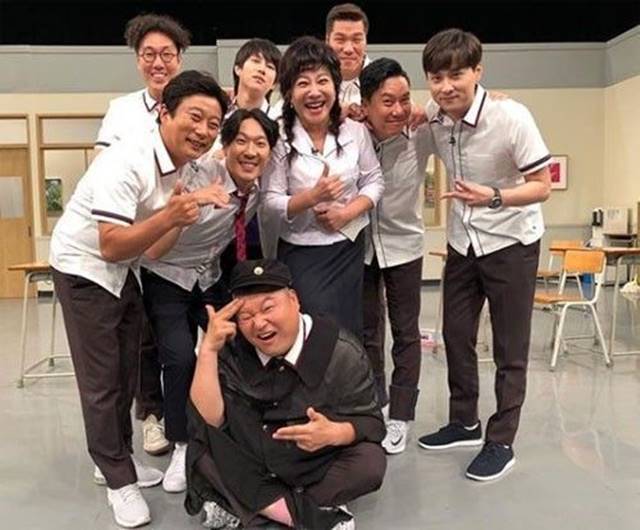 아는형님 측은 노사연과 하하 출연에 앞서 멤버들과 찍은 인증샷을 사회관계망서비스에 올렸다. /JTBC 아는형님 SNS