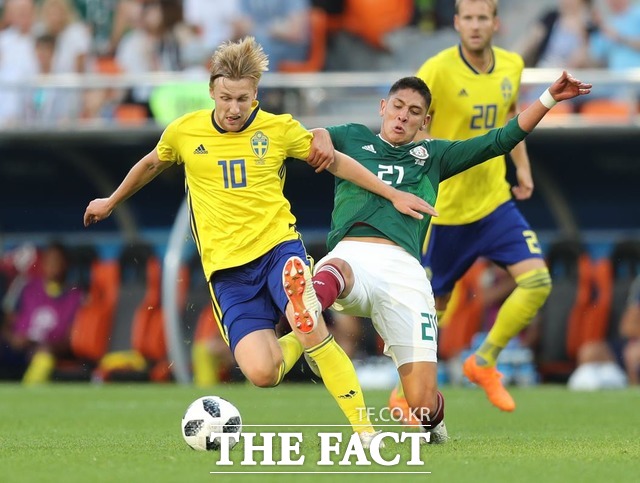 스웨덴이 27일(한국시간) 오후 11시부터 진행된 2018 러시아 월드컵 조별리그 3차전 경기에서 멕시코를 3-0으로 꺾었다. /예카테린부르크 아레나(러시아)=신화.뉴시스