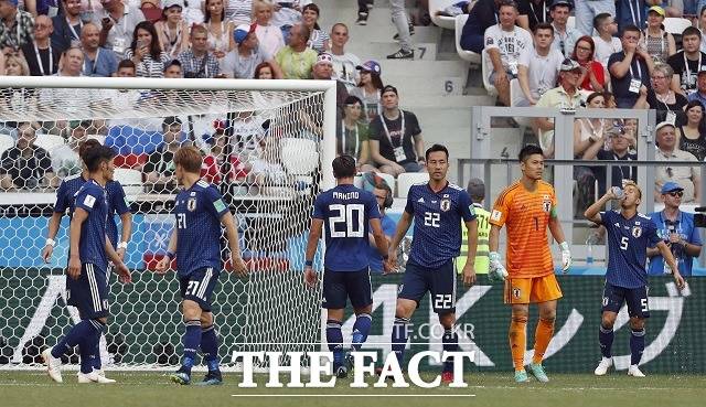 일본은 폴란드와 조별리그 3차전 후반전 중반부터 공 돌리기를 해 야유를 받았다. 페어플레이 점수에서 앞서 0-1 패배를 그대로 굳혔다. /볼고그라드(러시아)=AP.뉴시스