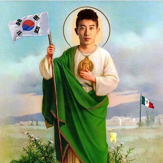 대표팀 골키퍼 조현우 선수를 형상화한 패러디물이 만들어져 네티즌들의 시선을 모으고 있다. /온라인 커뮤니티