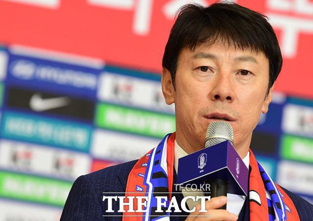 신태용 감독이 인천국제공항에서 귀국 인터뷰를 가지고 있다. 한국은 2018 러시아 월드컵에서 19위에 랭크됐다. /인천국제공항=임세준 기자