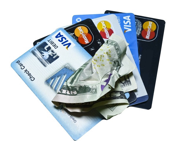 금융권에서 신용카드 의무수납제 폐지에 대한 논의가 뜨겁다.  /Pixabay