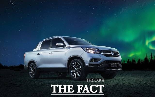 쌍용자동차는 지난달 렉스턴 스포츠(사진)의 판매 물량 증대에 힘입어 판매량이 전년 동월 대비 10.6% 올랐다. /쌍용자동차 제공
