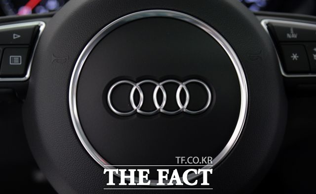 아우디폭스바겐코리아가 아우디 A3 할인정책에 대한 구체적인 계획을 내놓지 않으면서 소비자들은 답답하다는 반응을 보이고 있다. /더팩트DB