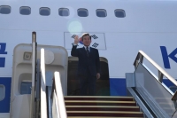  이낙연 총리, 아시안게임 개막식 참석…남북 정상 만남 불발