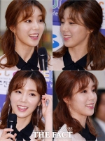 [TF포토] 연상은 '이리보고 저리봐도, 꽃미모 아나운서'