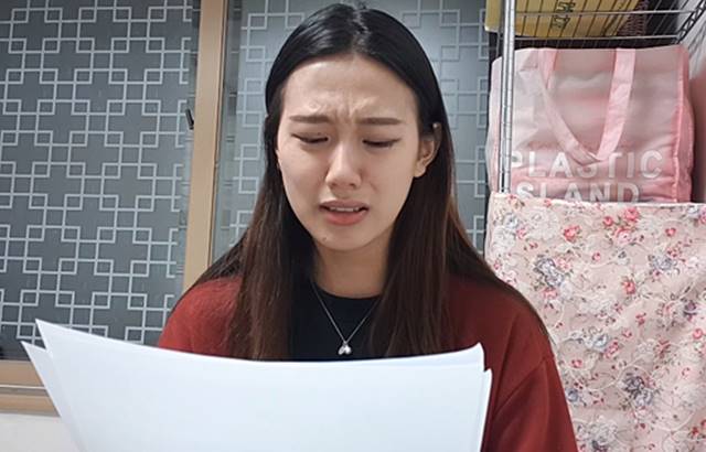 유튜버 양예원은 5일 진행된 첫 공판에 참석해 많이 답답하고 힘들었다고 심경을 고백했다. /양예원 페이스북 영상 캡처