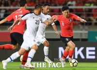 [축구토토] 축구팬, “한국, 칠레에 근소한 열세 보일 것”