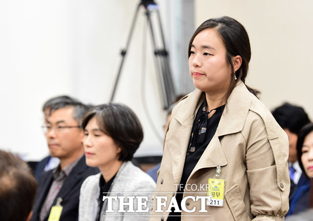 국감 증인으로 출석한 상도유치원 학부모 이지영 씨