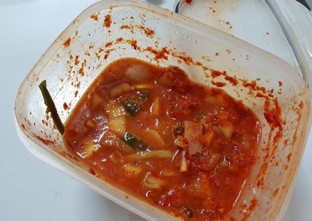 워마드 사이트에 올라온 강서구 PC방 살인 피해자 관련 게시물에 누리꾼의 비판이 이어지고 있다. / 워마드 화면 캡처