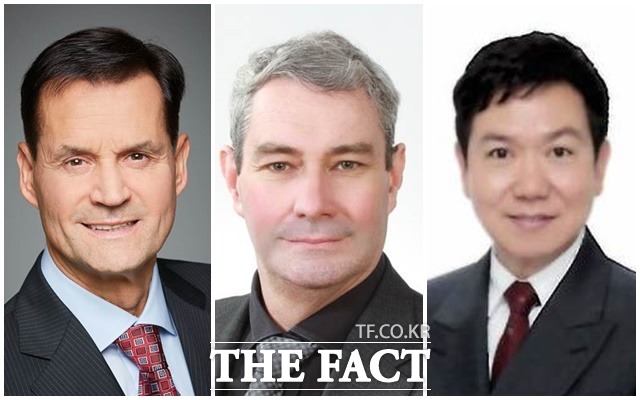 현대기아차가 미래 사업 분야에서의 경쟁력 강화를 위해 주요 부문에 임원 인사를 단행했다고 29일 밝혔다. 토마스 쉬미에라 신임 상품전략본부장, 루크 동커볼케 디자인 최고 책임자, 이상엽 신임 현대디자인센터장(왼쪽부터) /현대기아차 제공