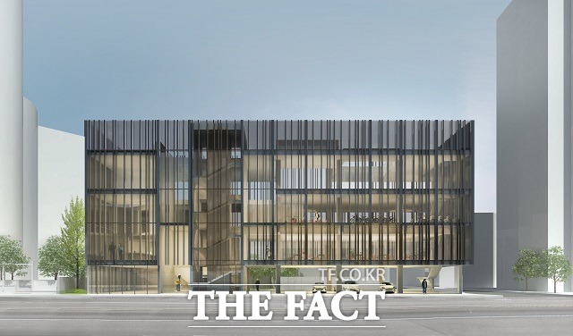 현대자동차는 이번 업무 협약을 통해 SK네트웍스와 세계 최초로 내연기관 차량의 대표적 상징물인 주유소를 전기차 전용 충전 공간으로 탈바꿈시킨 모빌리티 라이프스타일 충전소를 구축할 예정이다.