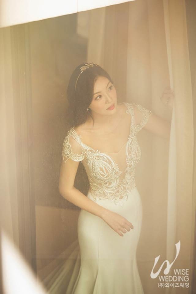 윤지연 KBS 아나운서가 오는 12월 서울의 한 호텔에서 결혼한다./그가 사랑하는 순간 스튜디오 제공