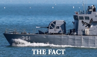 [TF포토] 포신에 덮개 씌운 해군 고속정