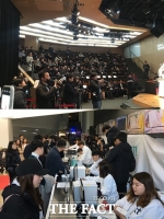  이통3사 '아이폰XS' 출시 행사, '줄서기' 사라지고 규모 축소 왜