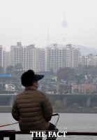 [TF포토] '마스크 착용 필수'…다시 돌아온 불청객 미세먼지