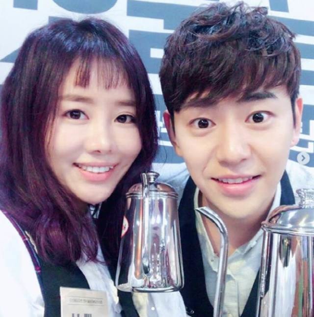 가수 베니의 이름이 포털 사이트 실시간 검색어에 오르내리며 화제를 모으고 있다./안용준 인스타그램