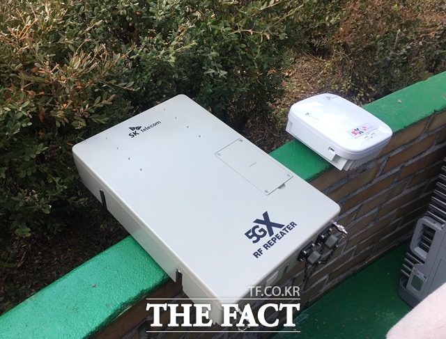 SK텔레콤은 5G 인빌딩 토탈 솔루션을 이용해 데이터 사용량이 증가해도 안정적으로 품질을 제공한다. SK텔레콤 인빌딩 중계 장비 모습. /명동=서민지 기자