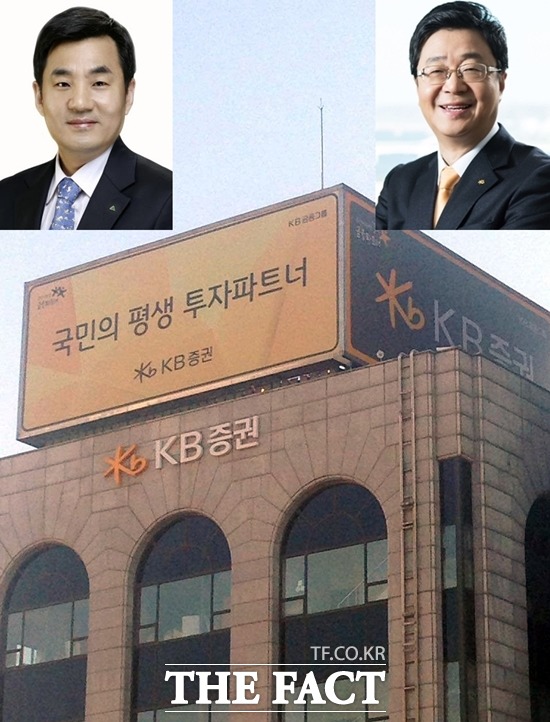 윤경은(왼쪽 위)·전병조 KB증권 사장의 임기가 오는 12월 31일 만료되는 가운데, 업계에서는 두 사람이 투톱 체제를 유지할 수 있을지 주목하고 있다. /더팩트 DB·KB증권 제공