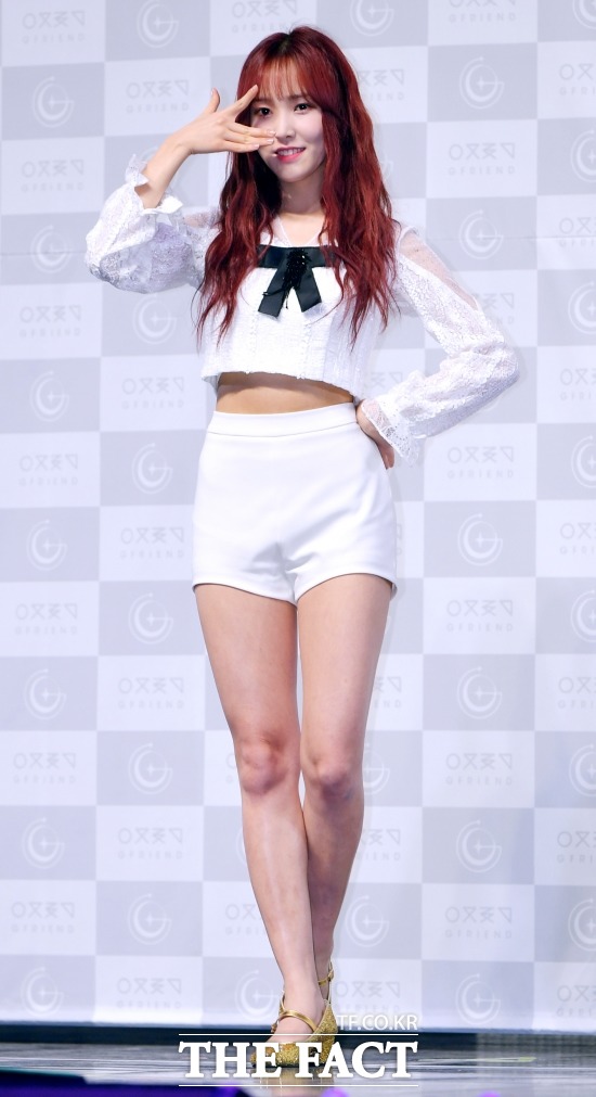 그룹 여자친구 멤버 유주가 탈퇴설 등 때아닌 루머에 휩싸였다. /더팩트 DB