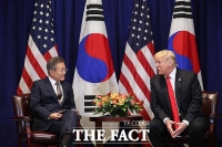  文대통령-트럼프 대통령, G20서 3개월 만에 정상회담 개최