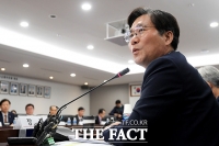 [TF포토] 중소기업 대표 만난 성윤모 산업부 장관