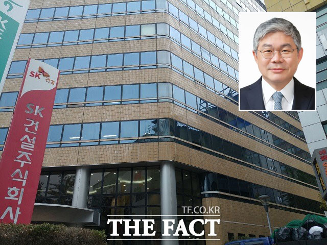SK그룹은 6일 수펙스추구협의회를 열고 안재현(오른쪽 위) 사장의 CEO 선임 등을 포함한 그룹 임원 인사를 단행했다. /더팩트 DB, SK건설 제공