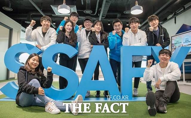 삼성전자가 미래 소프트웨어 분야 인재 양성을 위해 서울과 대전, 광주, 구미 등 전국 4곳에서 삼성 청년 소프트웨어 아카데미를 개소, 소프트웨어 교육을 본격적으로 시작한다고 10일 밝혔다. /삼성전자 제공