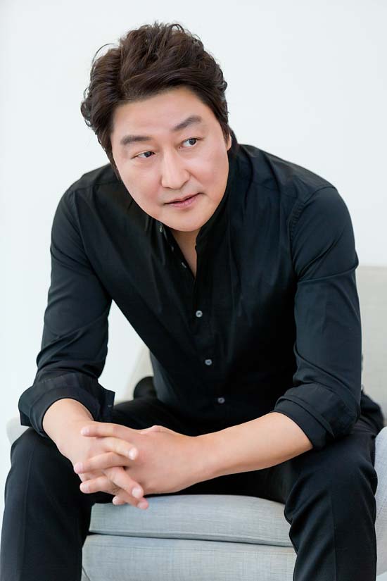 송강호는 마약왕으로 대중에게 새로운 모습을 보여줄 수 있어서 기쁘다고 말했다. /호두앤유엔터테인먼트 제공