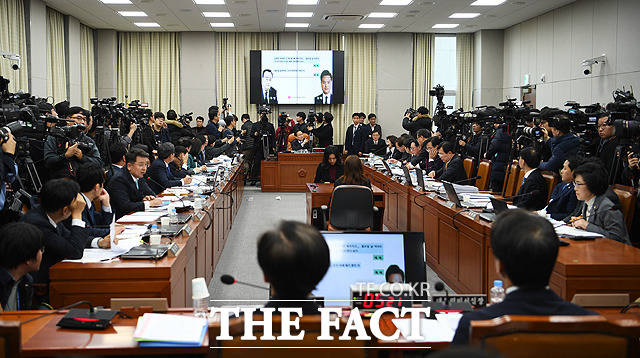 지난해 12월 31일 청와대의 민간인 사찰, 블랙리스트 작성 의혹 등을 규명하기 위한 국회 운영위원회가 열렸지만 별다른 소득 없이 마무리됐다. /이새롬 기자