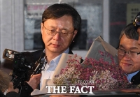 [TF포토] 구속기한 만료로 석방되는 우병우 전 민정수석